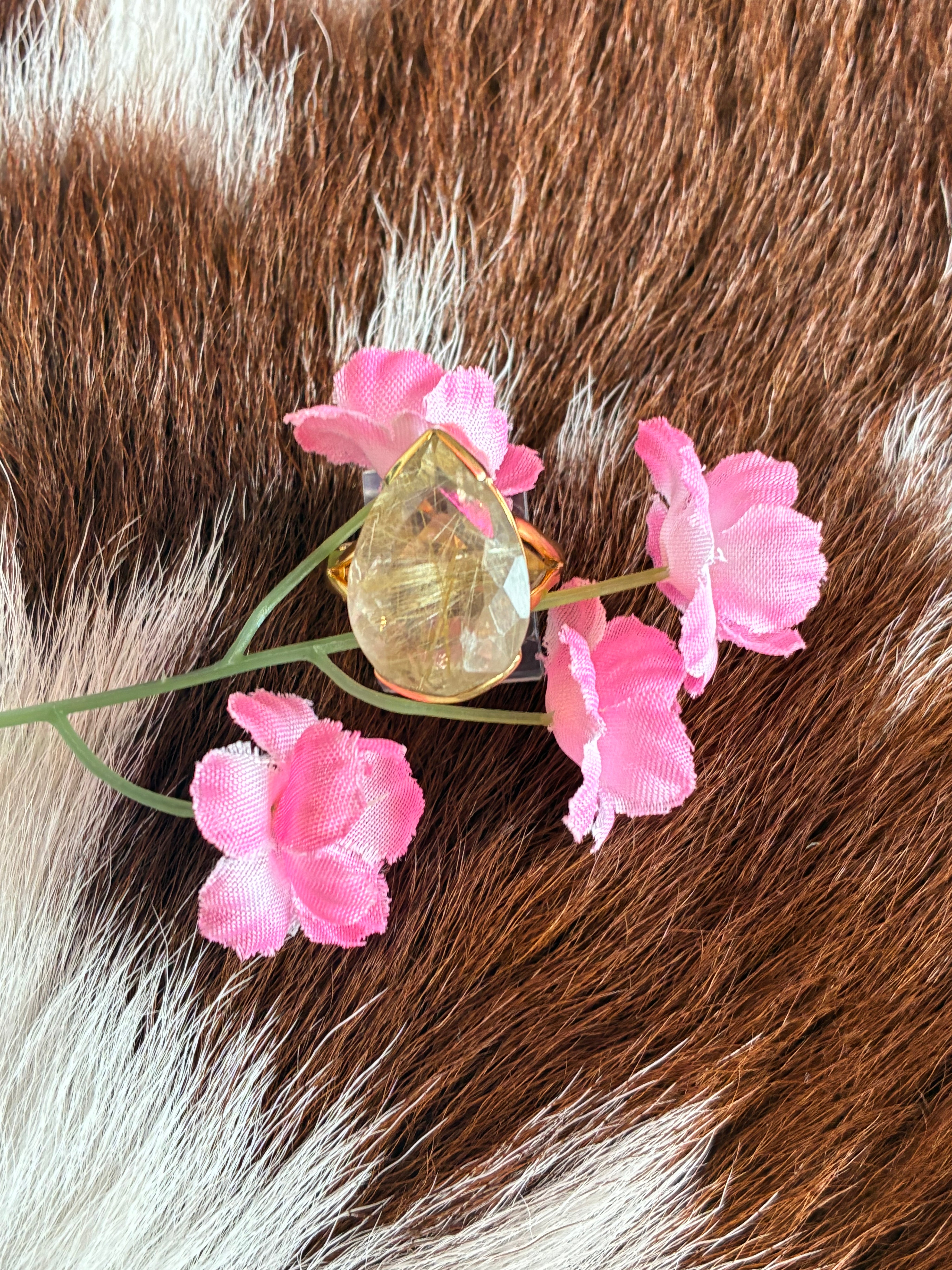 Rutilated Quartz in gold ring