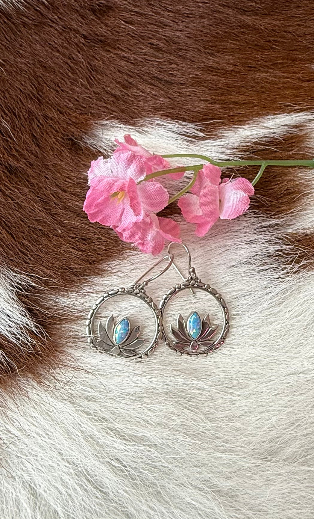 Sterling Silver Lotus W/Opal Earring