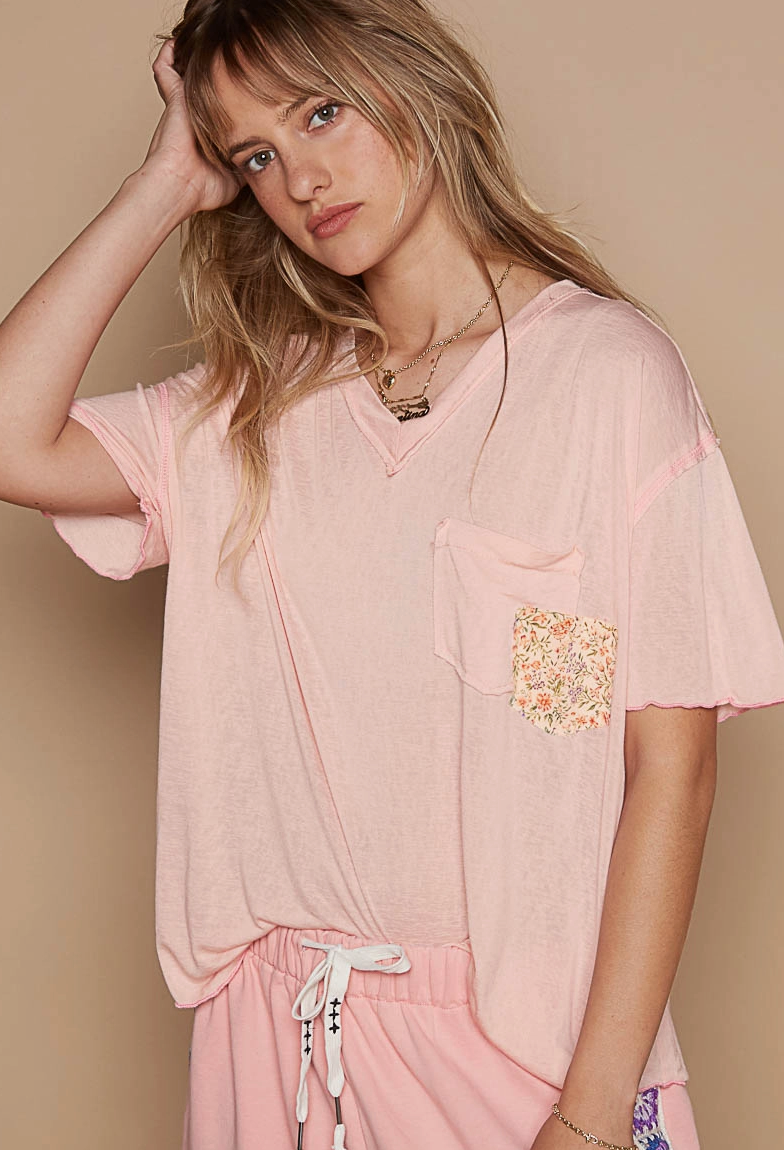 V-Neck Short Sleeve Flower Front Pocket T-Shirt
