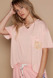 V-Neck Short Sleeve Flower Front Pocket T-Shirt