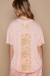 V-Neck Short Sleeve Flower Front Pocket T-Shirt