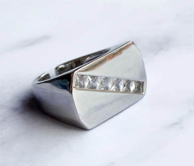 Heidi Signet Ring