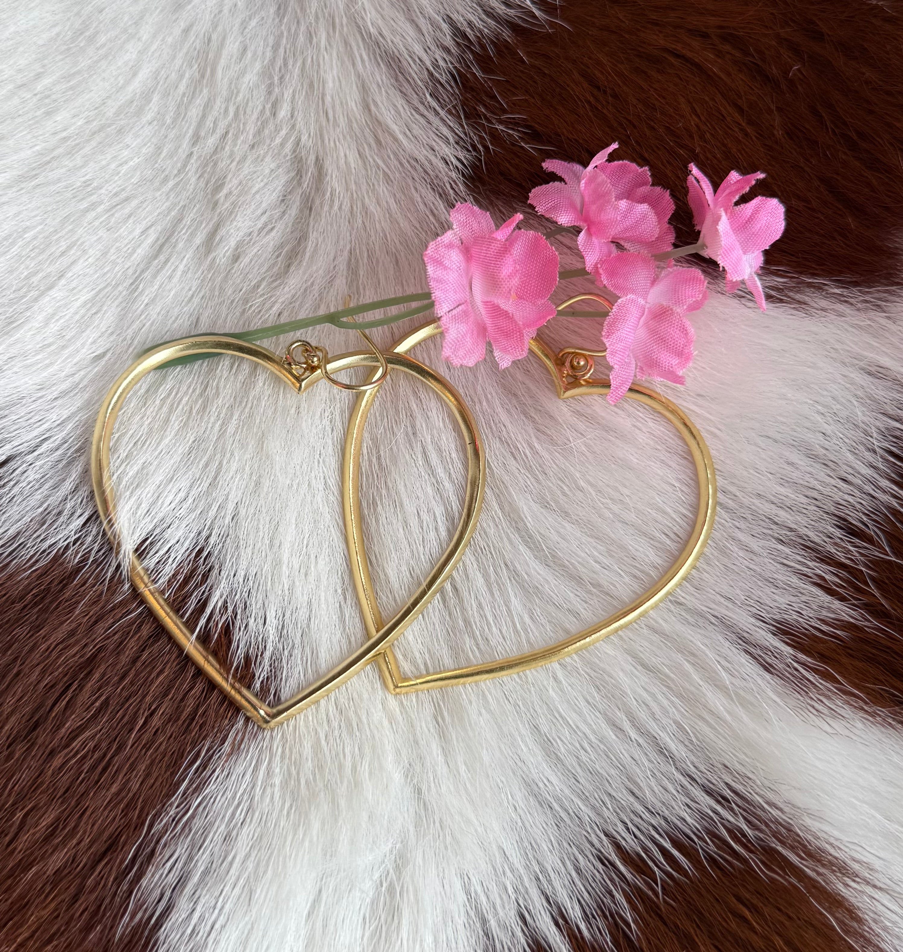 Gold Open Heart Dangle Earring