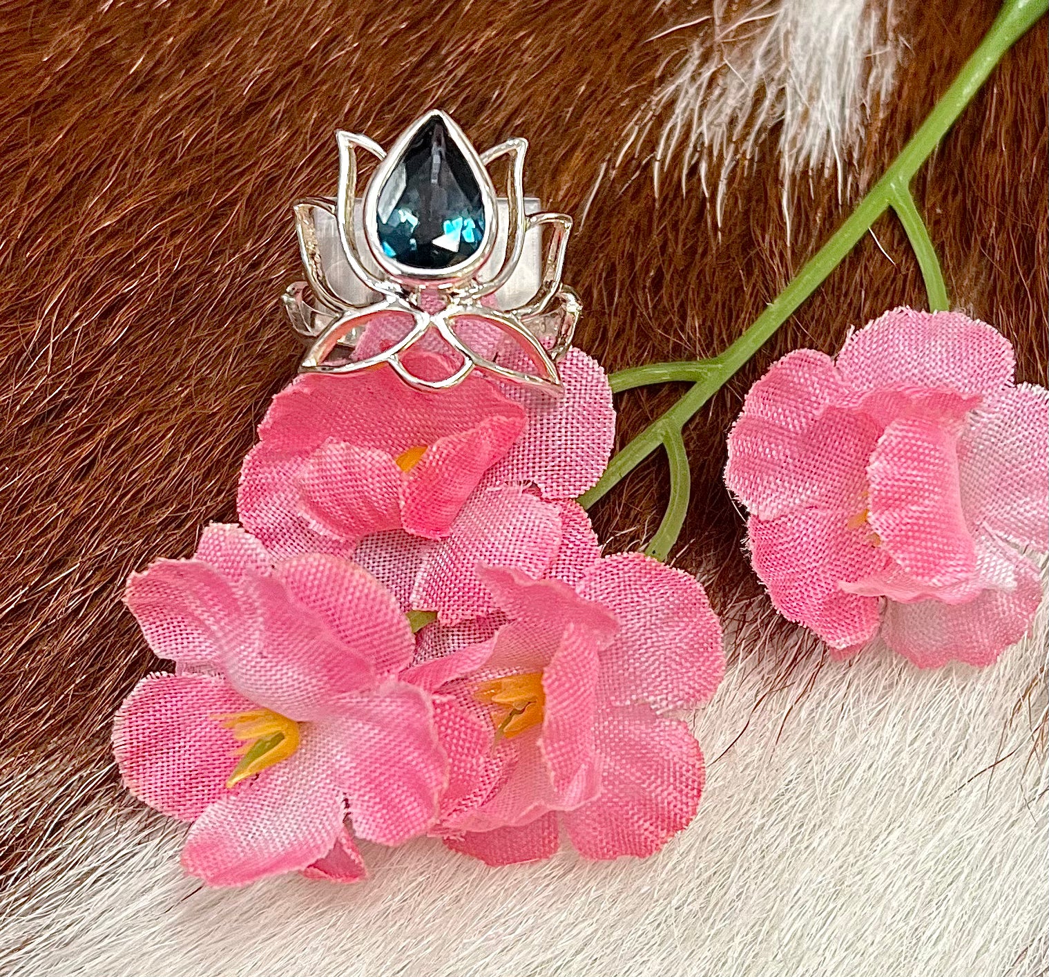 Sterling Silver London Blue Topaz Lotus Ring