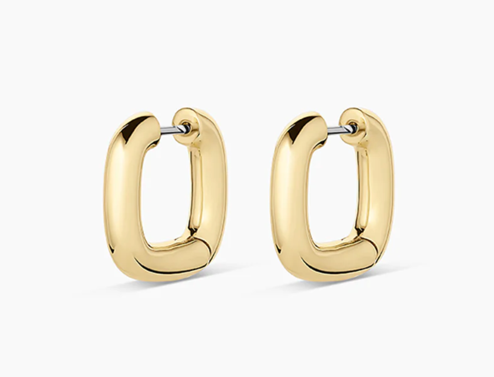 Close-up of stylish gold hoop earrings featuring a modern, chunky design. Perfect for everyday wear or special occasions, showcasing a shiny finish and a secure post closure.Feel free to modify anything to better fit your needs! Would you like help with anything else?