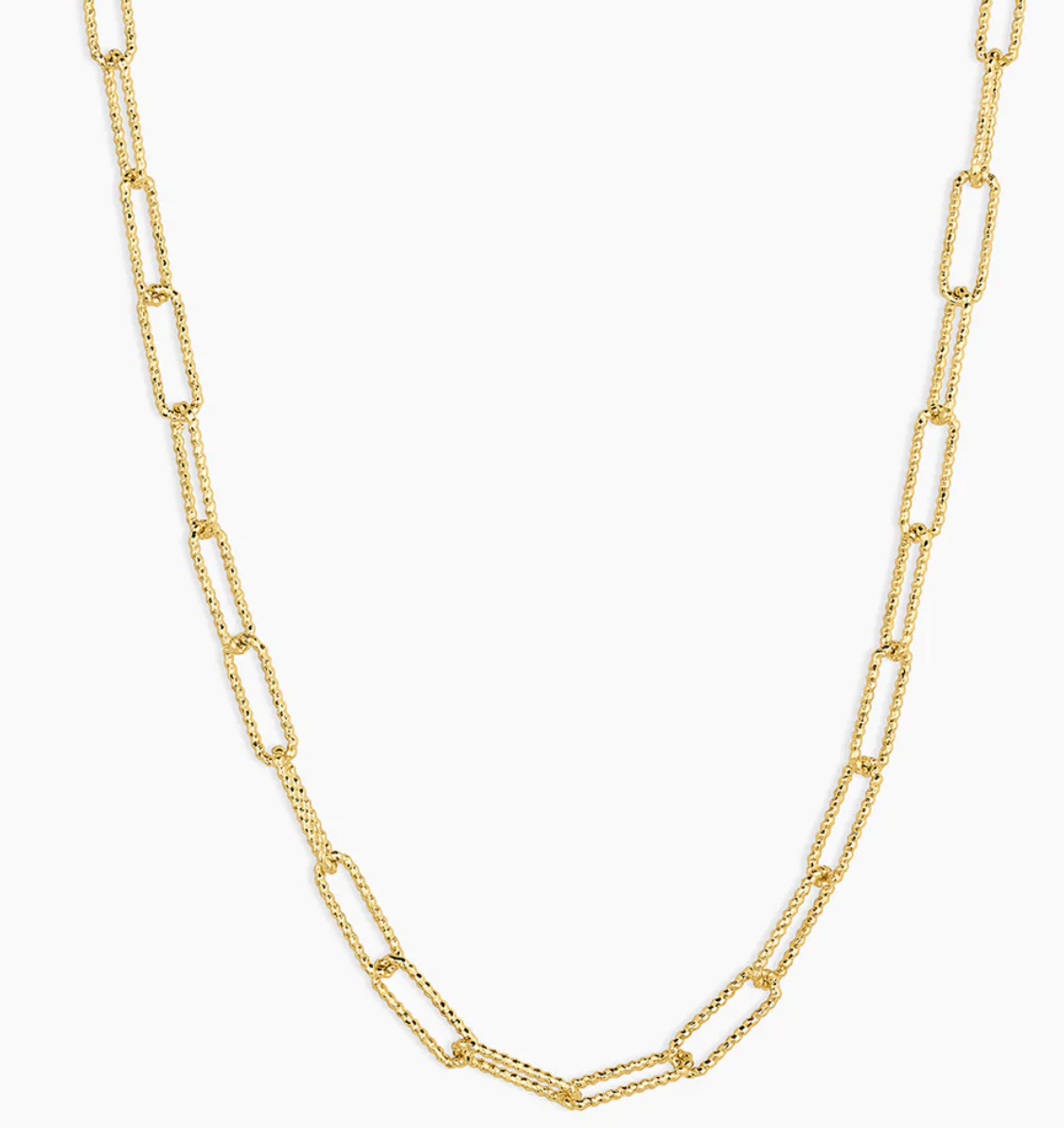 Close-up of a stunning gold chain necklace featuring a mix of elongated and textured links. This elegant design is perfect for layering or wearing alone, adding a touch of sophistication to any outfit.Let me know if you need any further assistance or additional information!